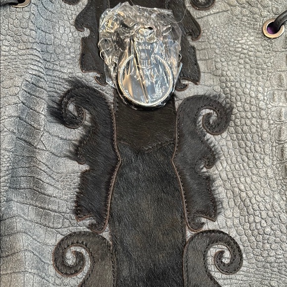 Sharif Gray and Black Lion Door Knocker Shoulder Bag with Ornate Design - Picture 3 of 9